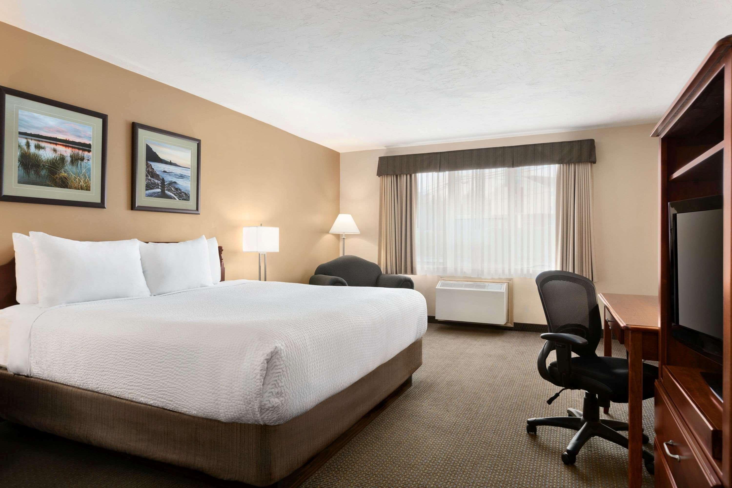 Days Inn & Suites By Wyndham Монктън Екстериор снимка