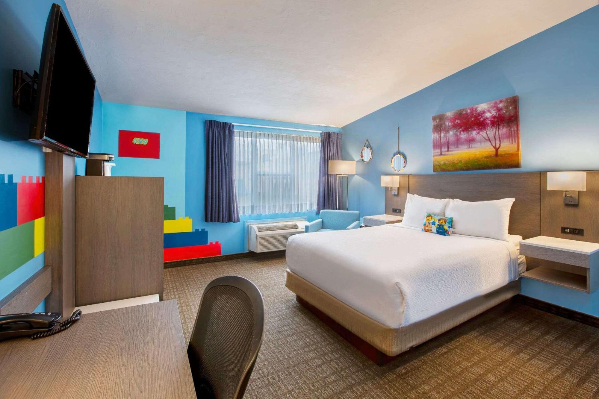 Days Inn & Suites By Wyndham Монктън Екстериор снимка