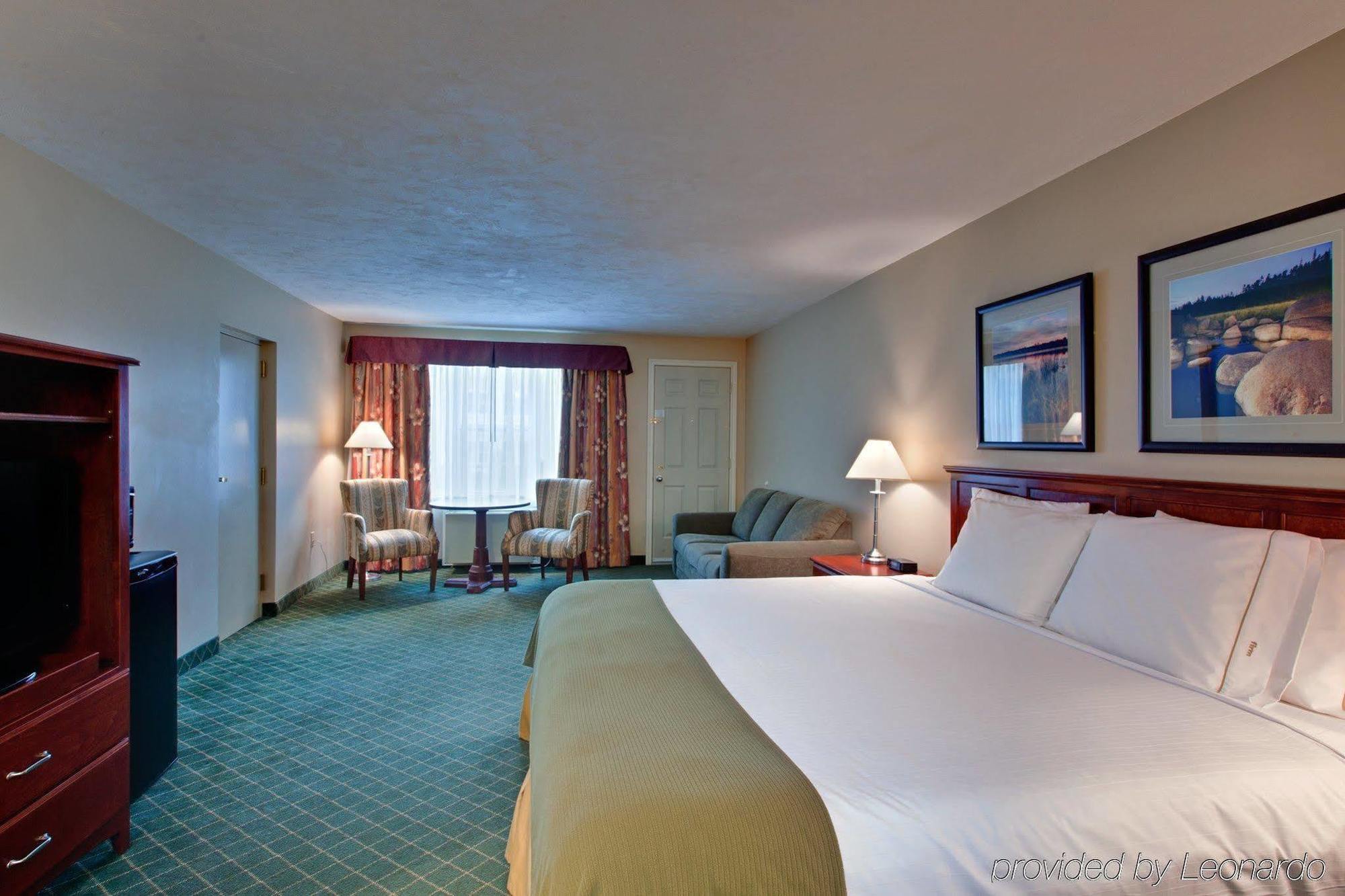 Days Inn & Suites By Wyndham Монктън Стая снимка